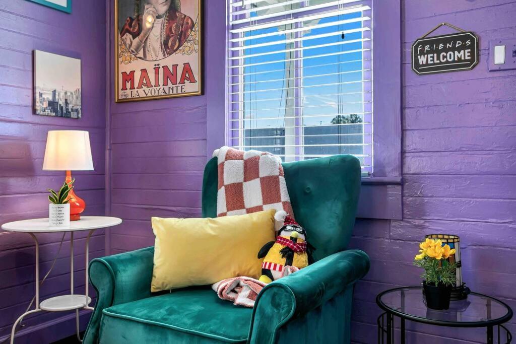 Friends Airbnb Themed 2Bed 2Bath Walkable To All Of Ybor Тампа Екстериор снимка