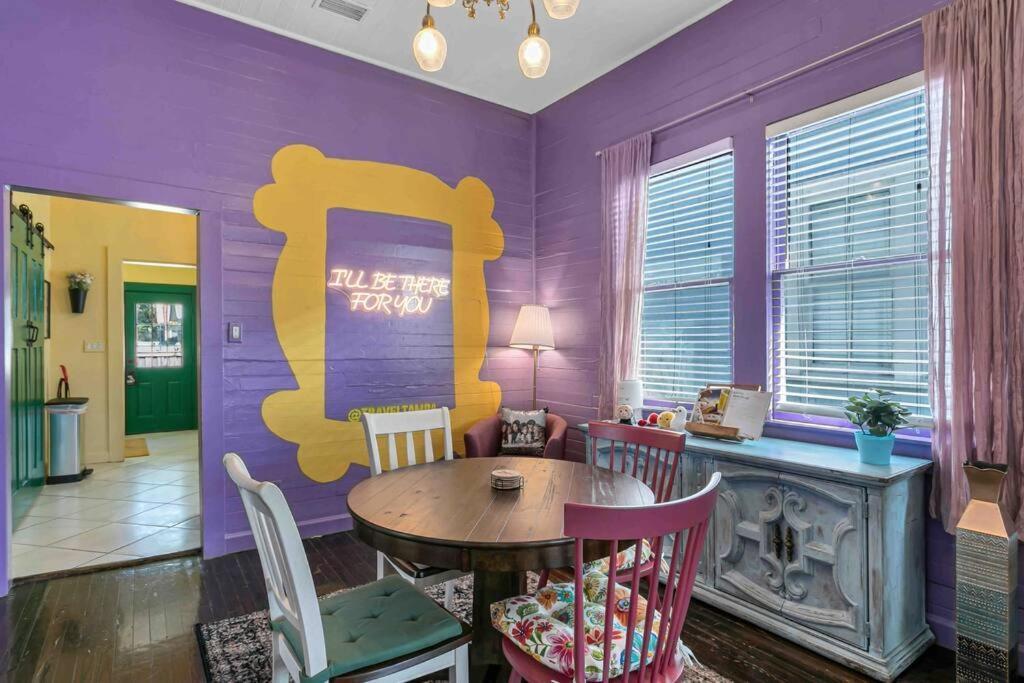 Friends Airbnb Themed 2Bed 2Bath Walkable To All Of Ybor Тампа Екстериор снимка